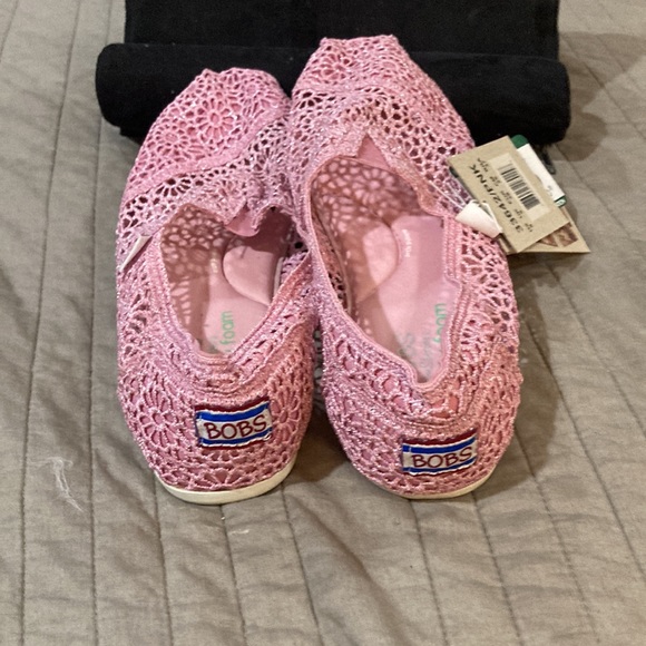 Ladies Bobs size 8 pink sparkly Lacey - Picture 3 of 4